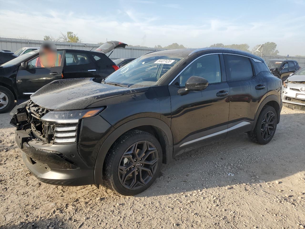 2025 NISSAN KICKS