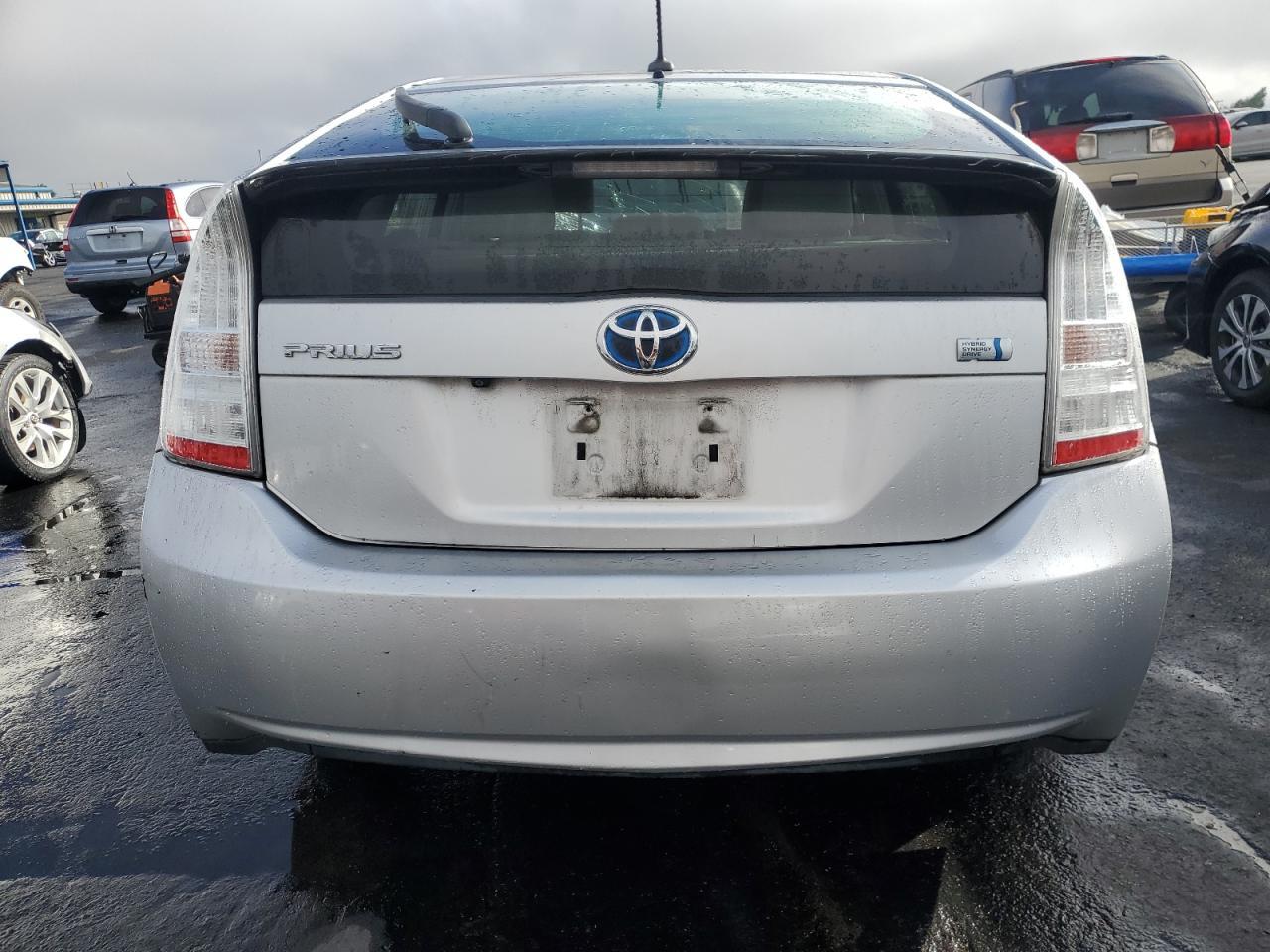 2011 TOYOTA PRIUS