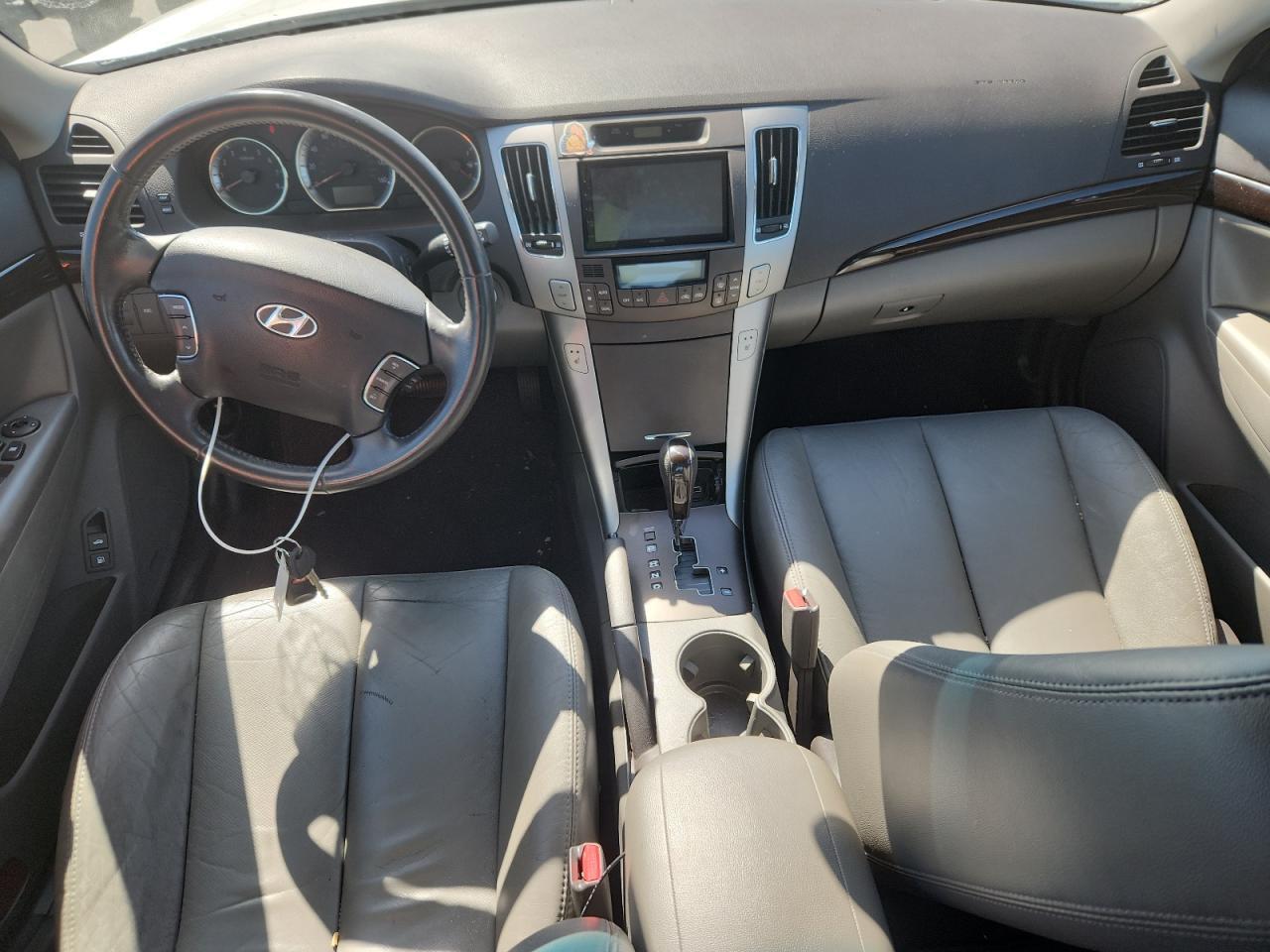 2009 HYUNDAI SONATA