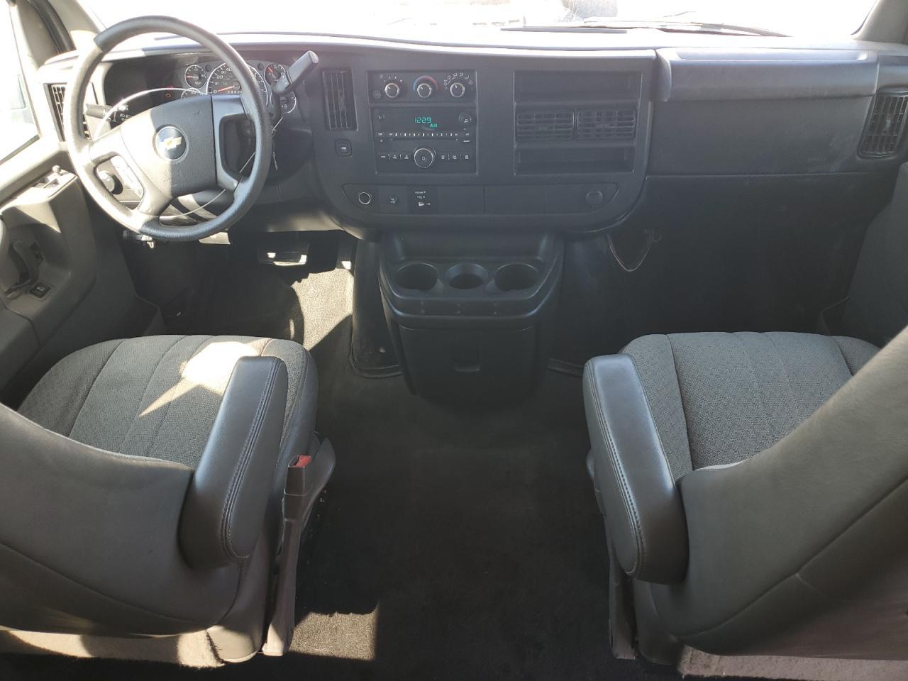 2010 CHEVROLET Express 3500