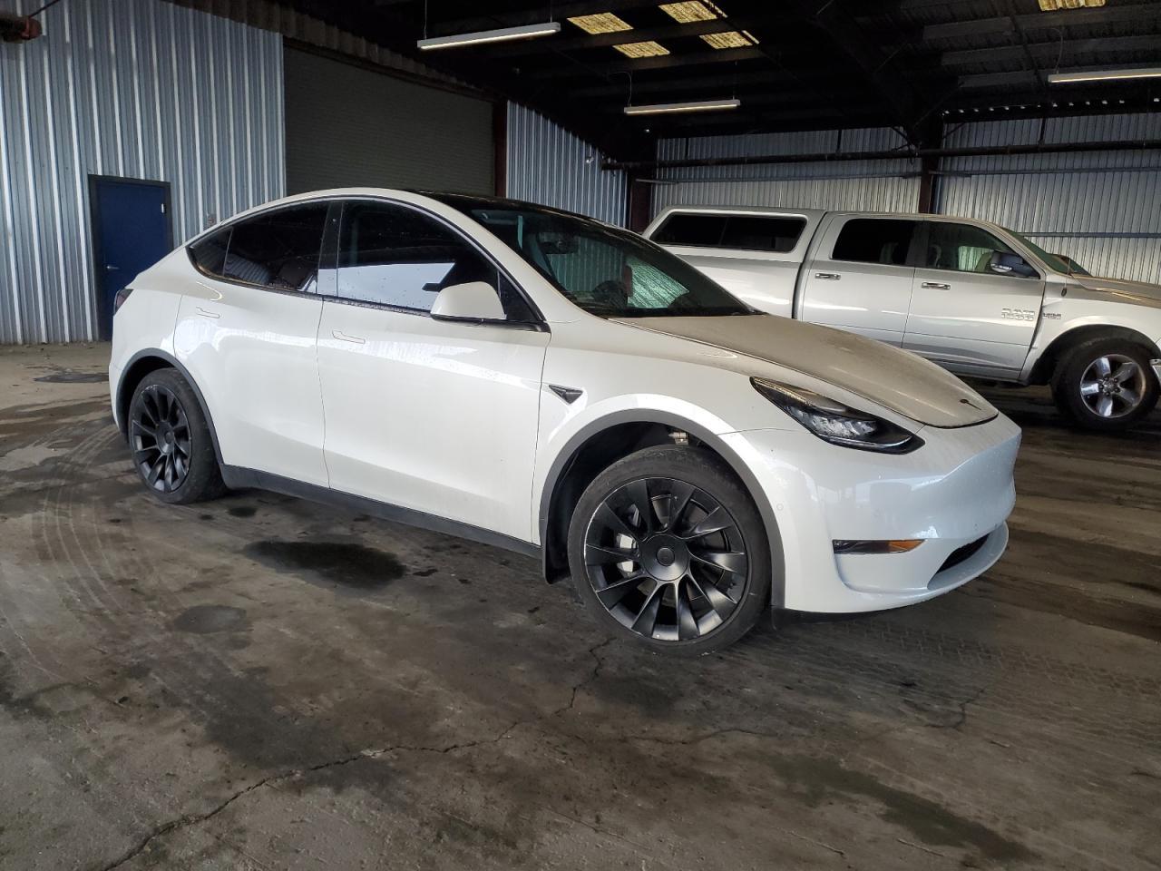 2020 TESLA MODEL Y