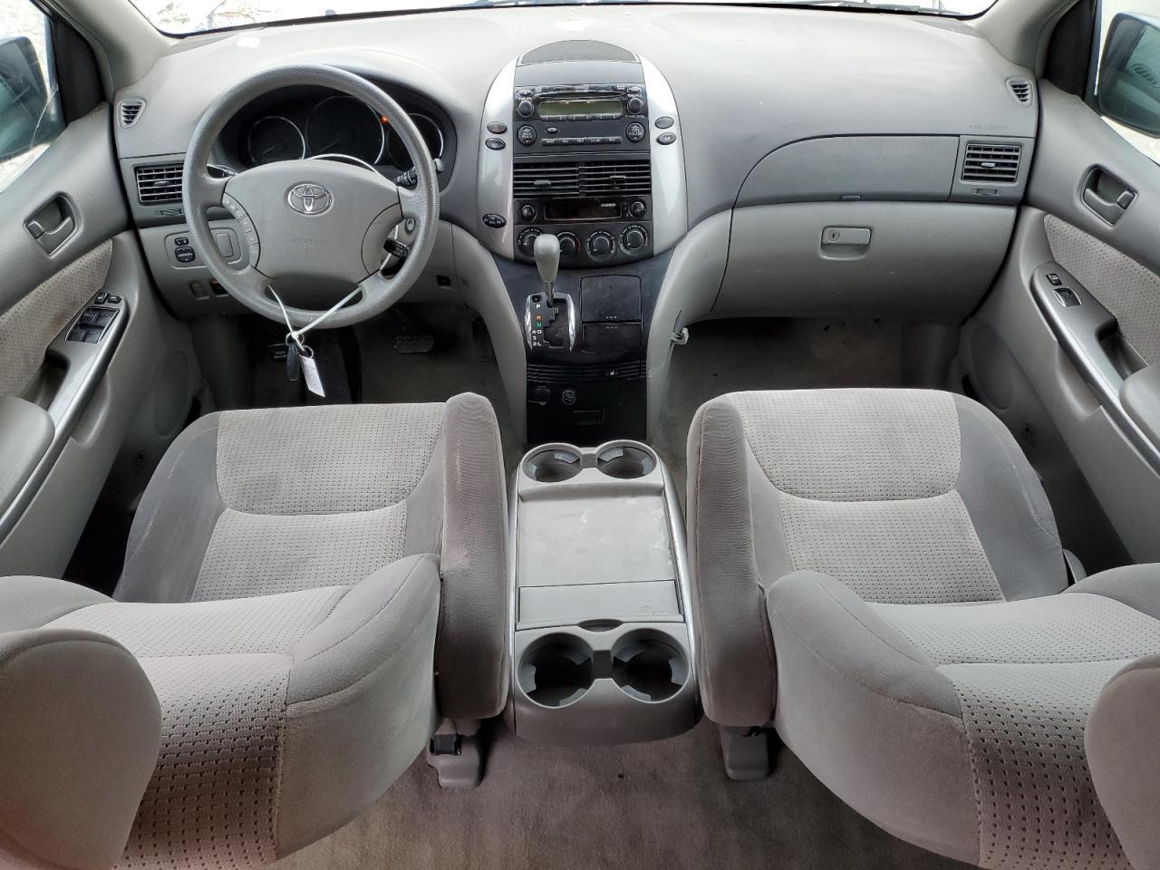 2008 TOYOTA SIENNA