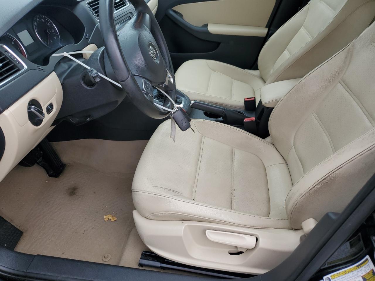 2012 VOLKSWAGEN JETTA
