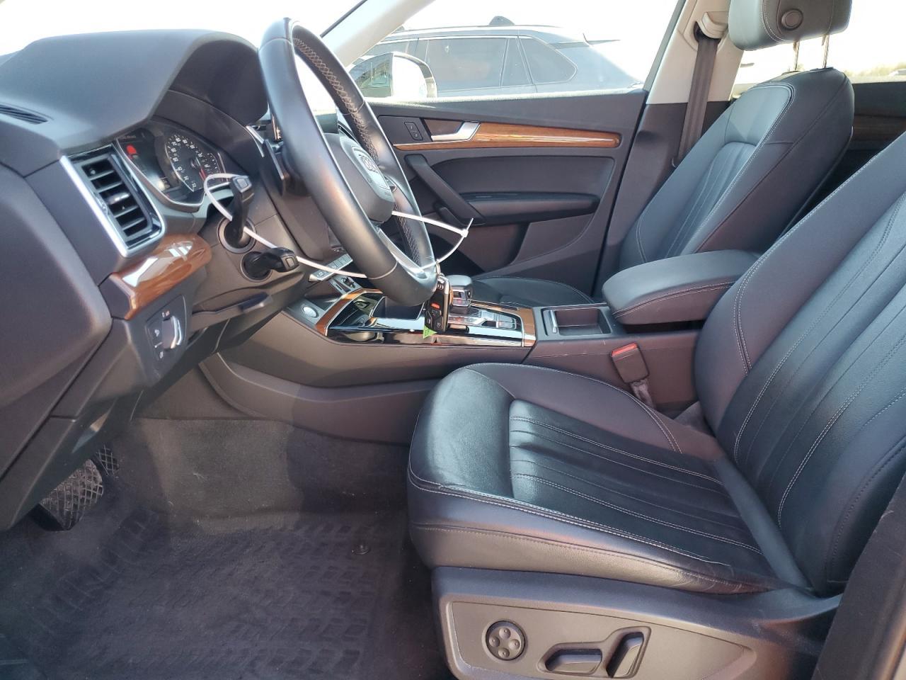2022 AUDI Q5