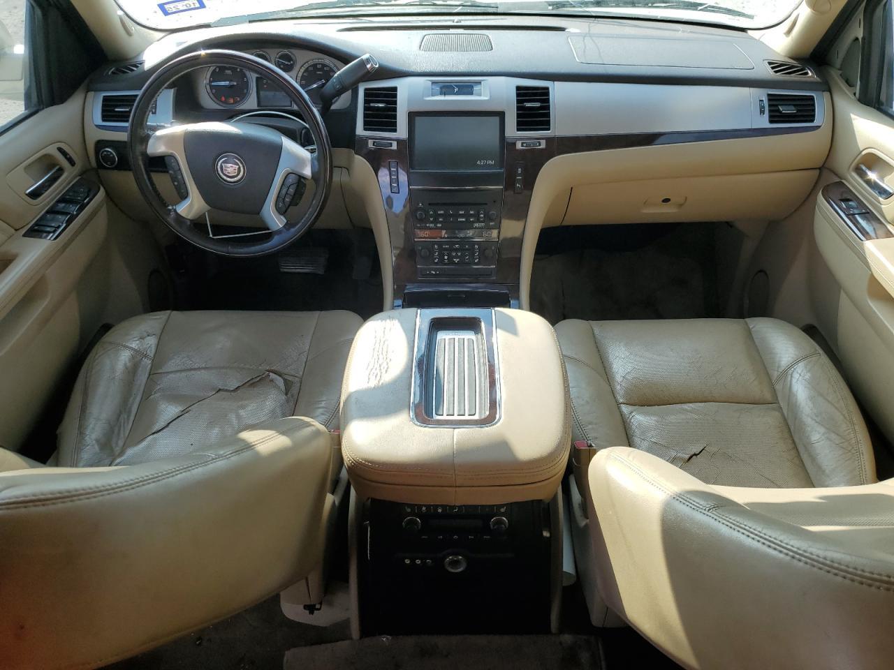 2018 CADILLAC Escalade ESV