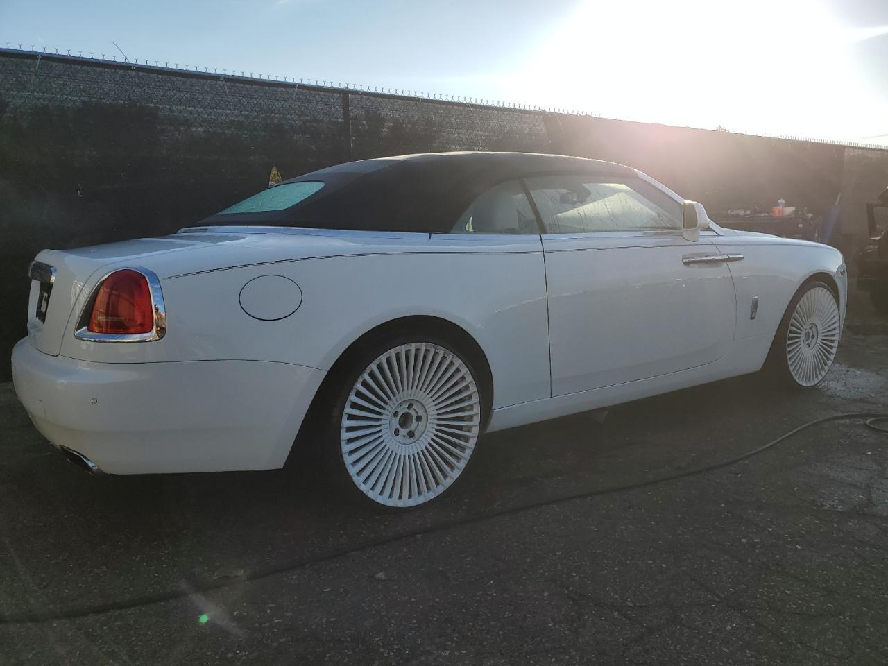2017 ROLLS-ROYCE Dawn