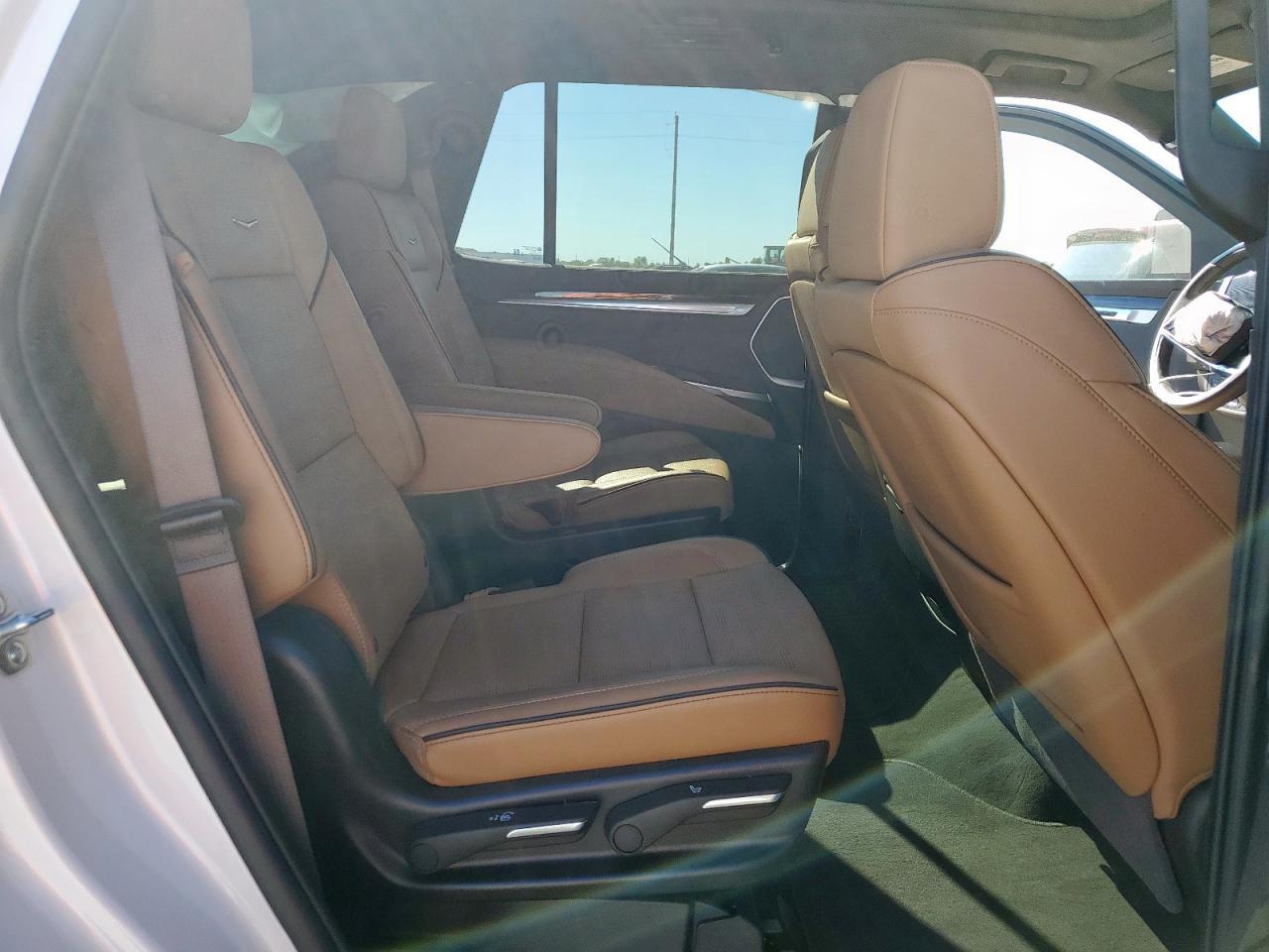 2025 CADILLAC ESCALADE