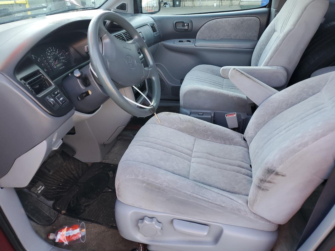 1998 TOYOTA SIENNA