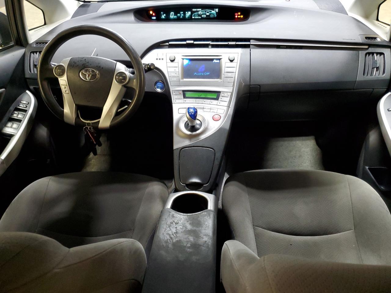 2015 TOYOTA PRIUS
