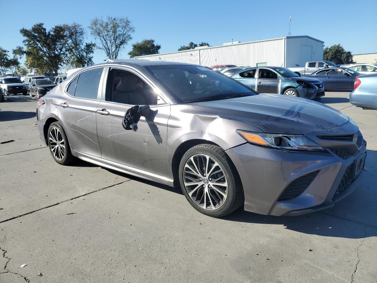 2018 TOYOTA CAMRY