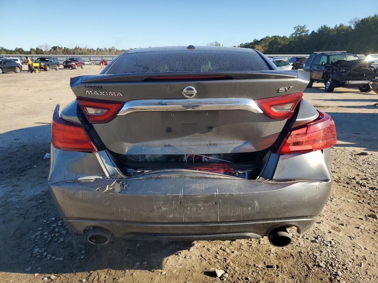 2016 NISSAN Maxima