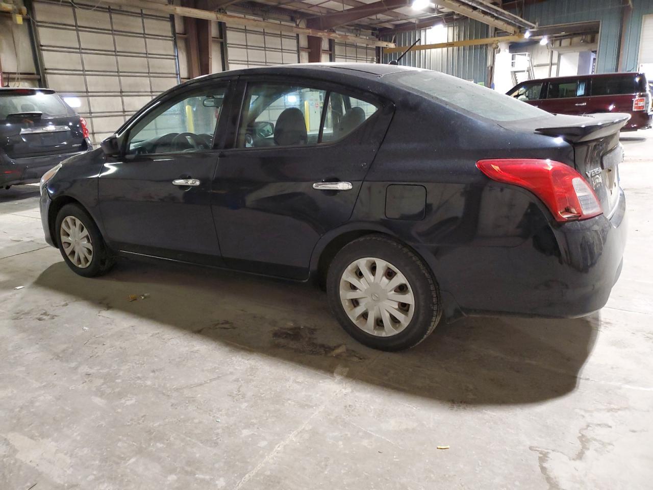2015 NISSAN VERSA