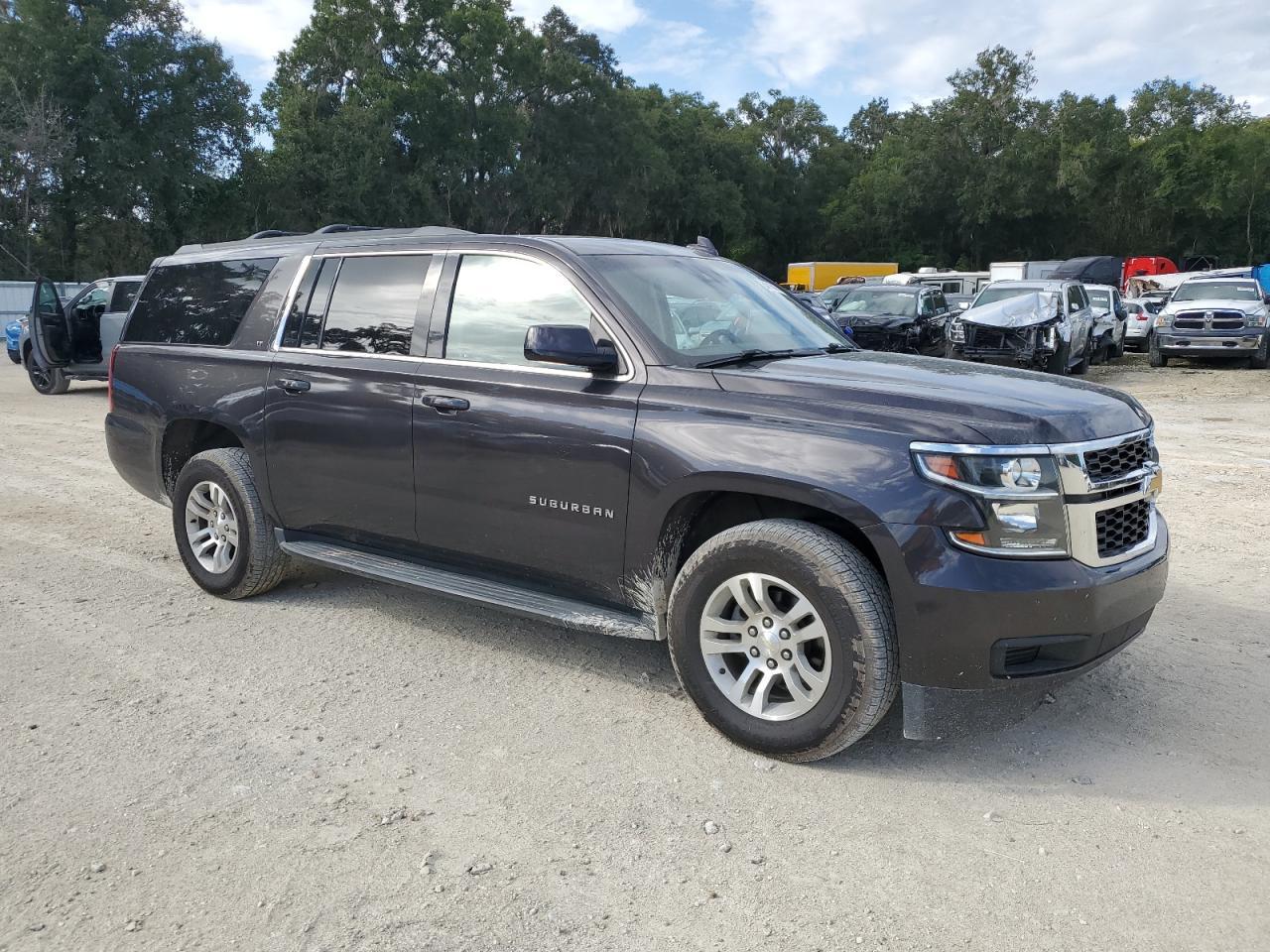 2018 CHEVROLET Suburban