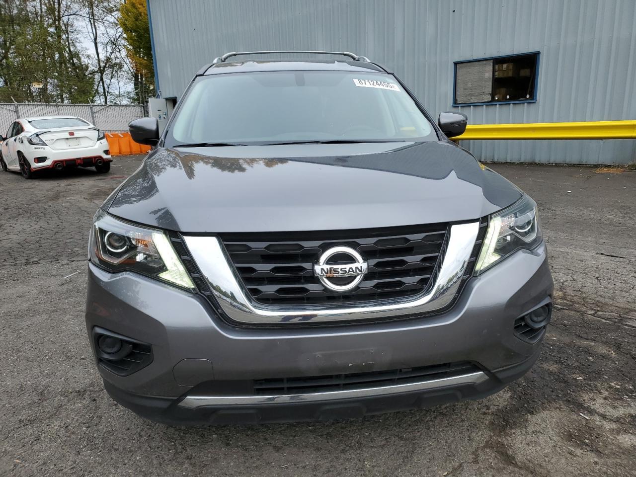 2017 NISSAN PATHFINDER