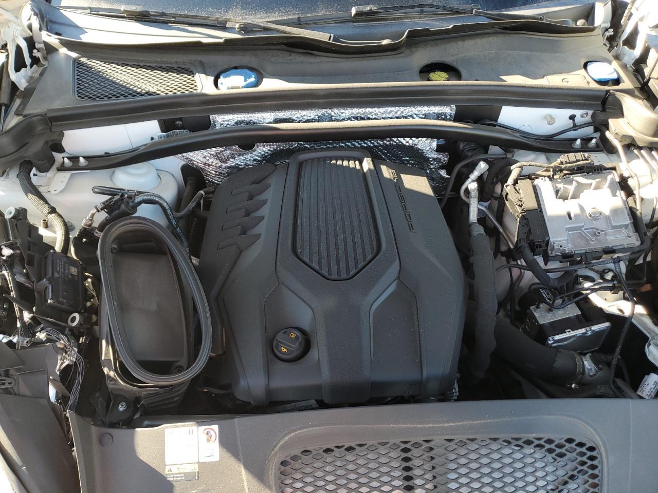 2023 PORSCHE Macan