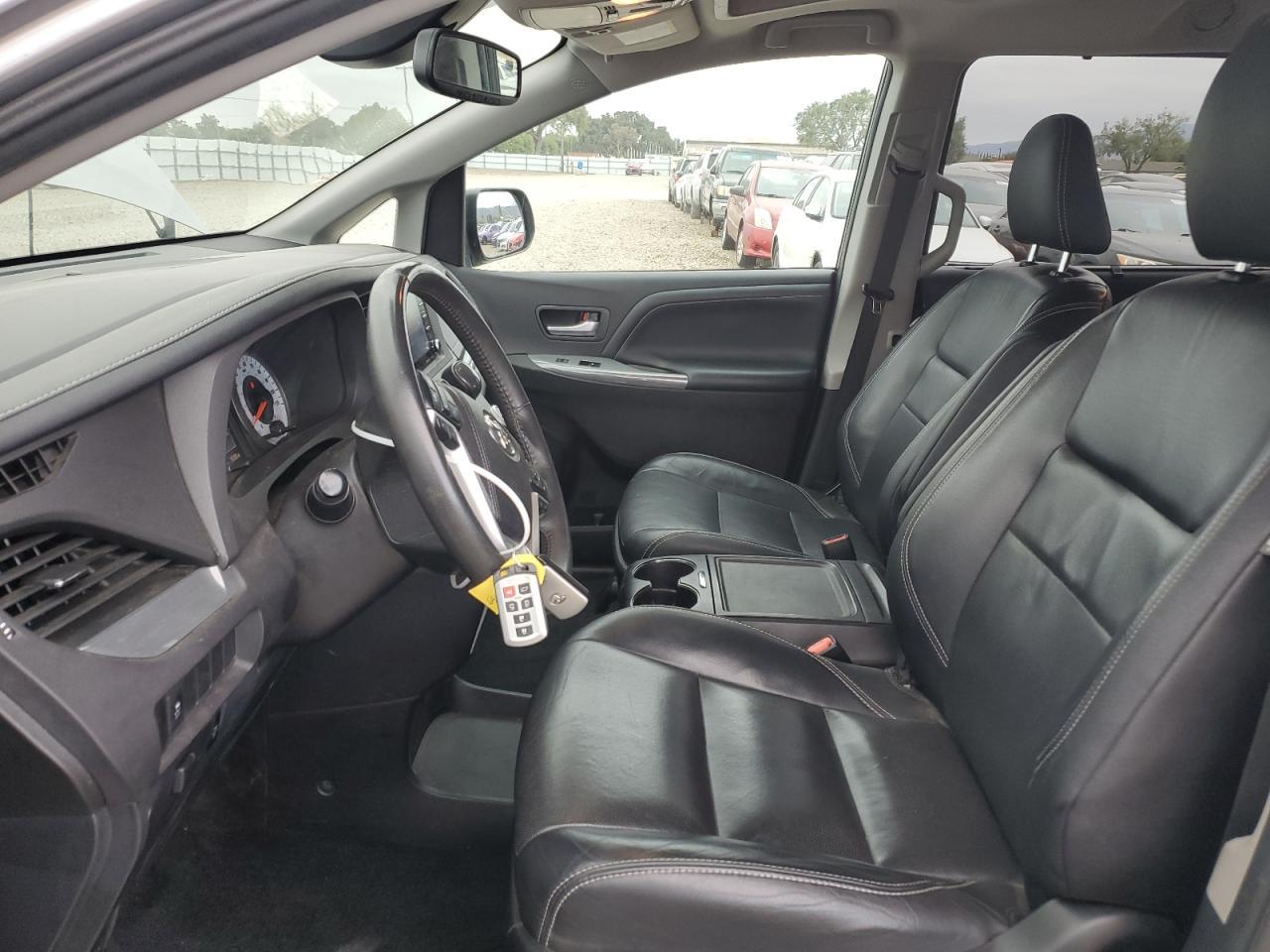 2018 TOYOTA SIENNA