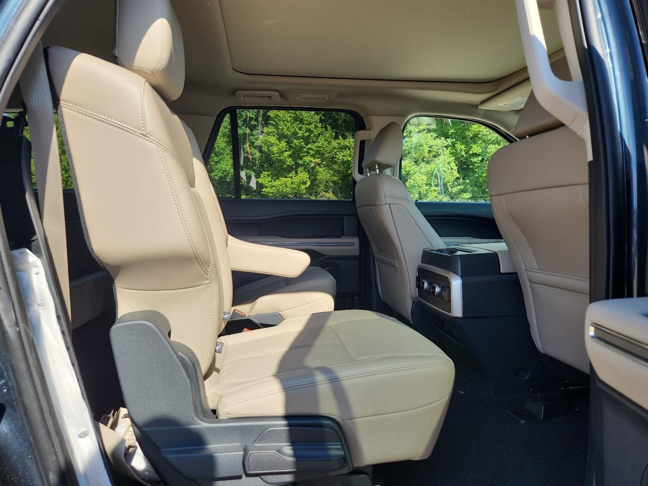 2024 FORD Expedition