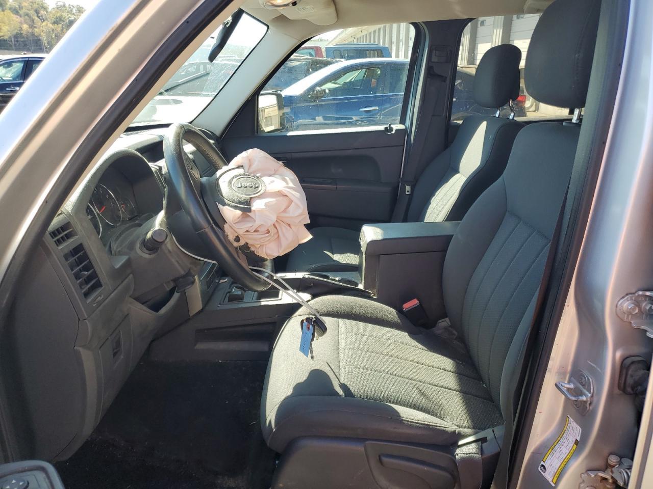 2011 JEEP Liberty