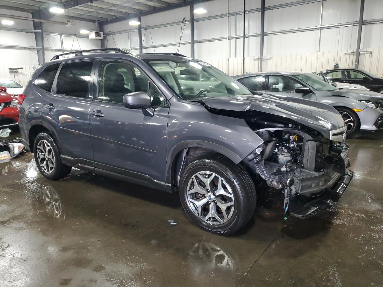 2021 SUBARU FORESTER