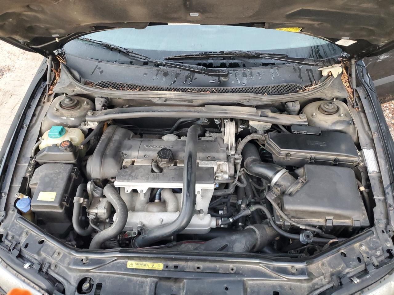 2004 VOLVO S60