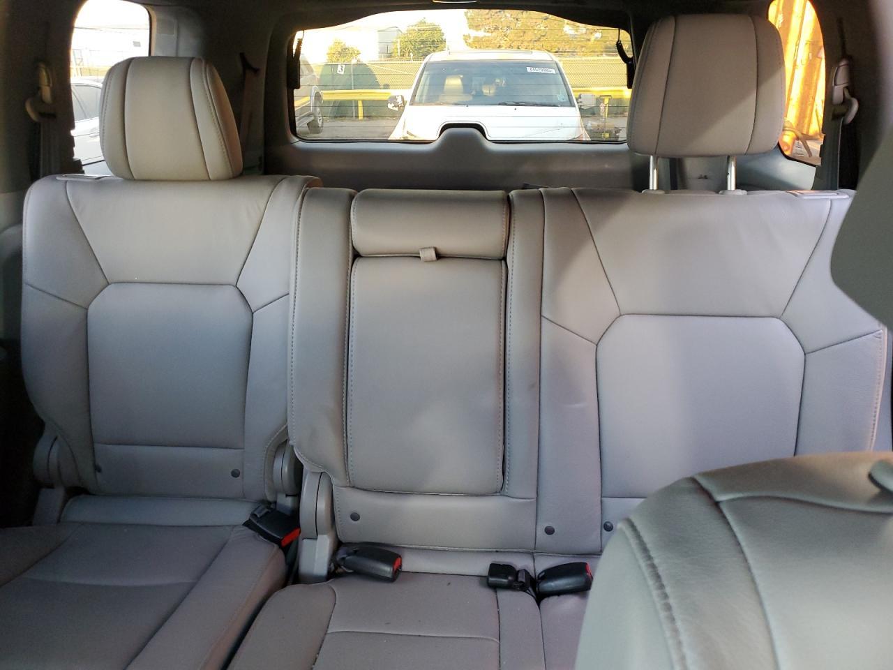 2015 HONDA PILOT