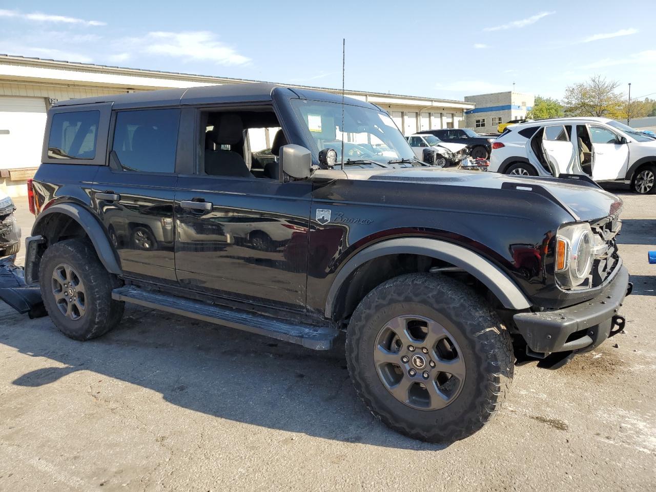 2021 FORD Bronco