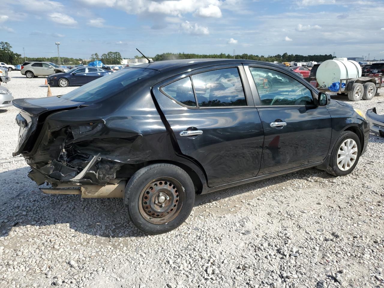 2012 NISSAN VERSA