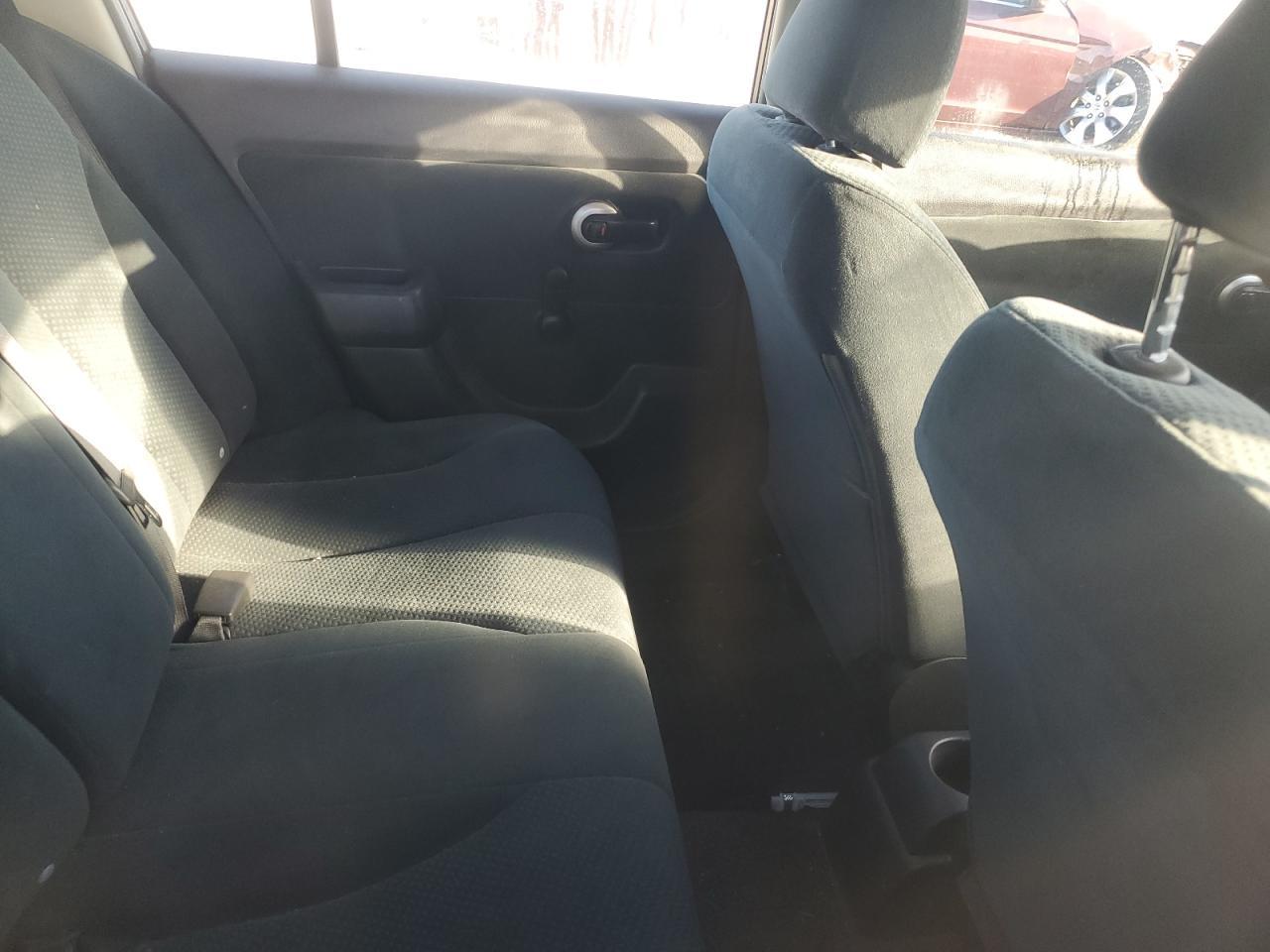 2010 NISSAN VERSA