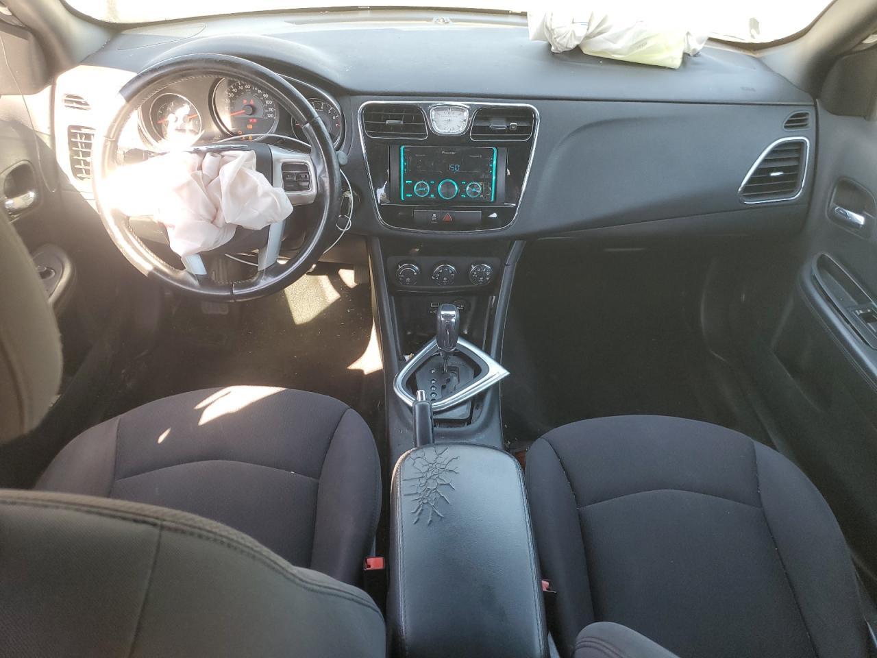 2014 CHRYSLER 200