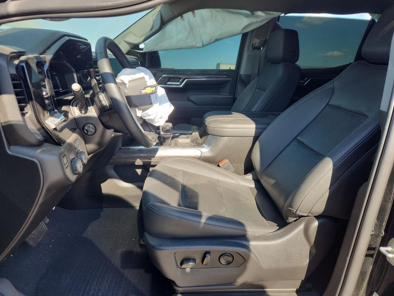 2023 CHEVROLET Silverado
