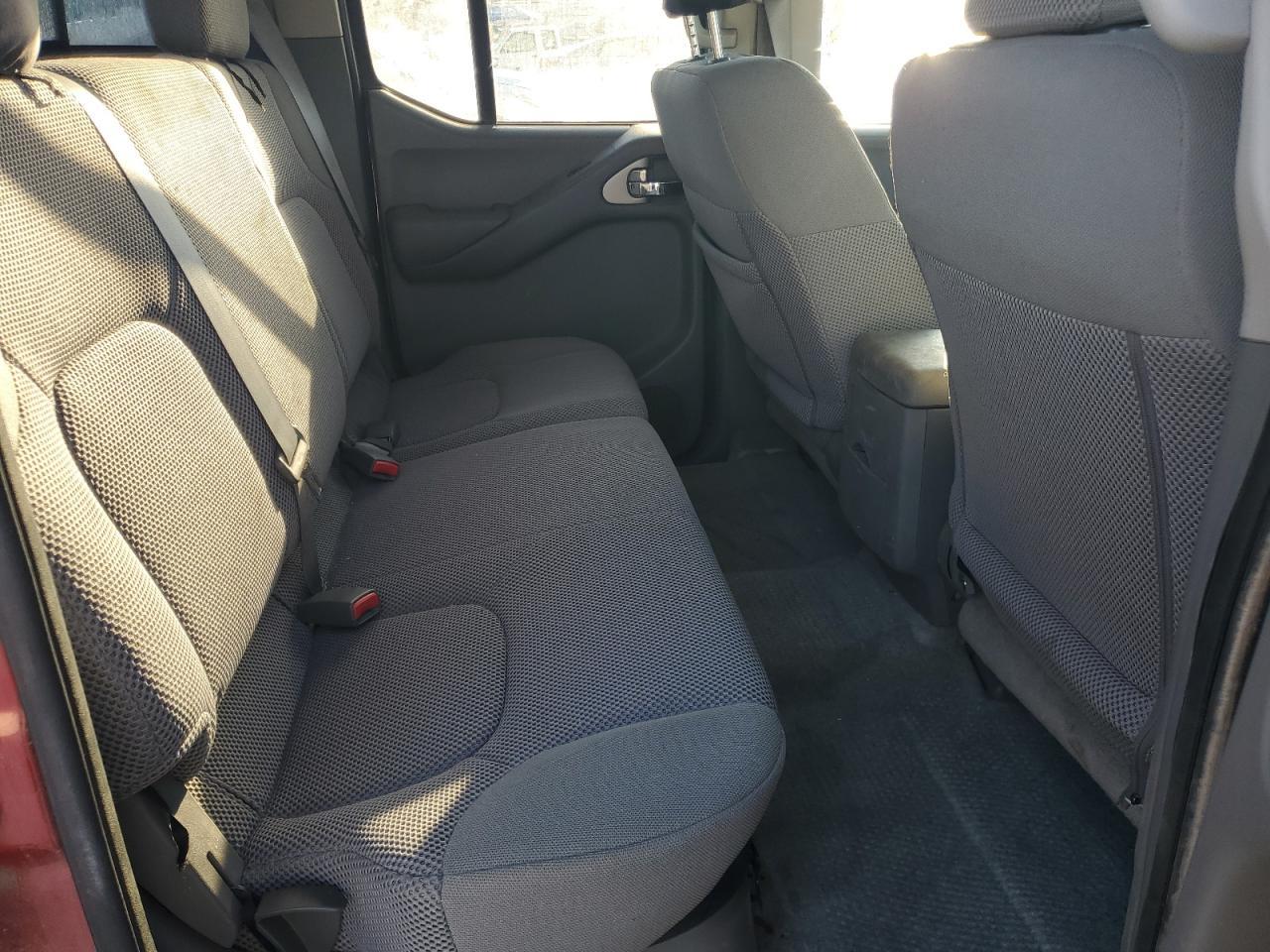2017 NISSAN Frontier