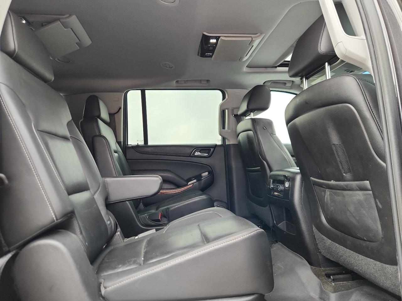 2015 CHEVROLET Suburban