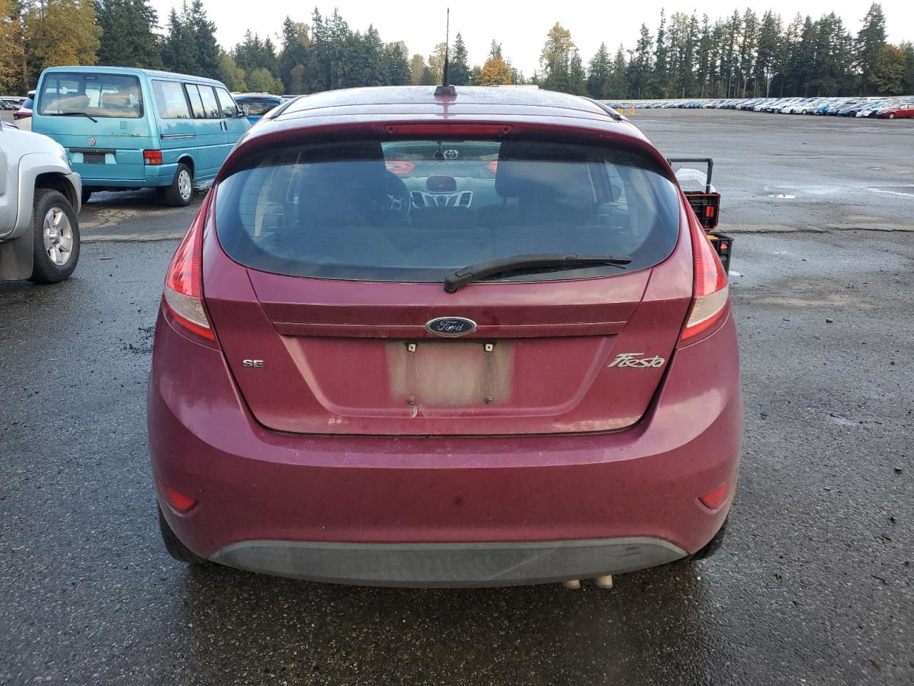 2011 FORD Fiesta
