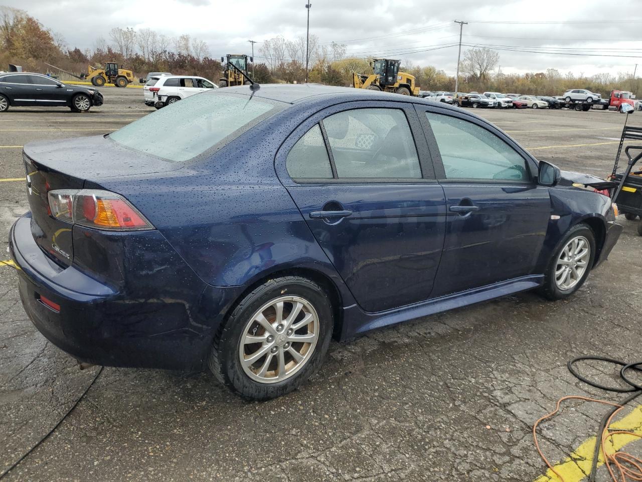 2013 MITSUBISHI LANCER
