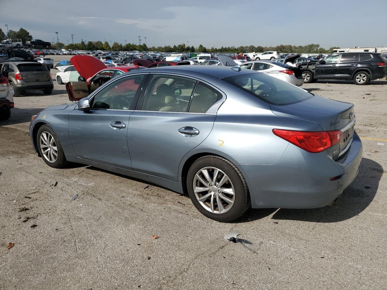 2016 INFINITI Q50