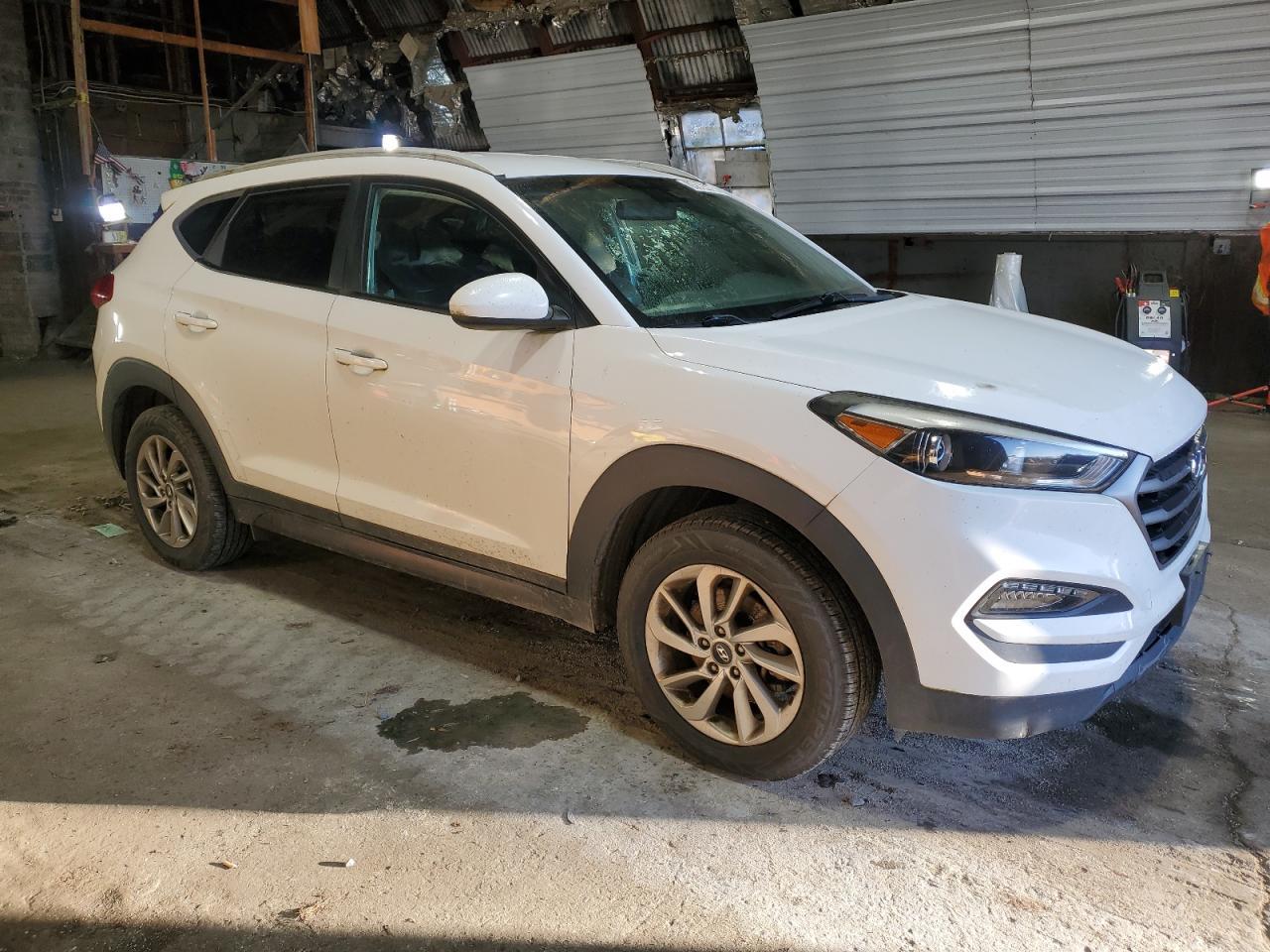 2016 HYUNDAI TUCSON