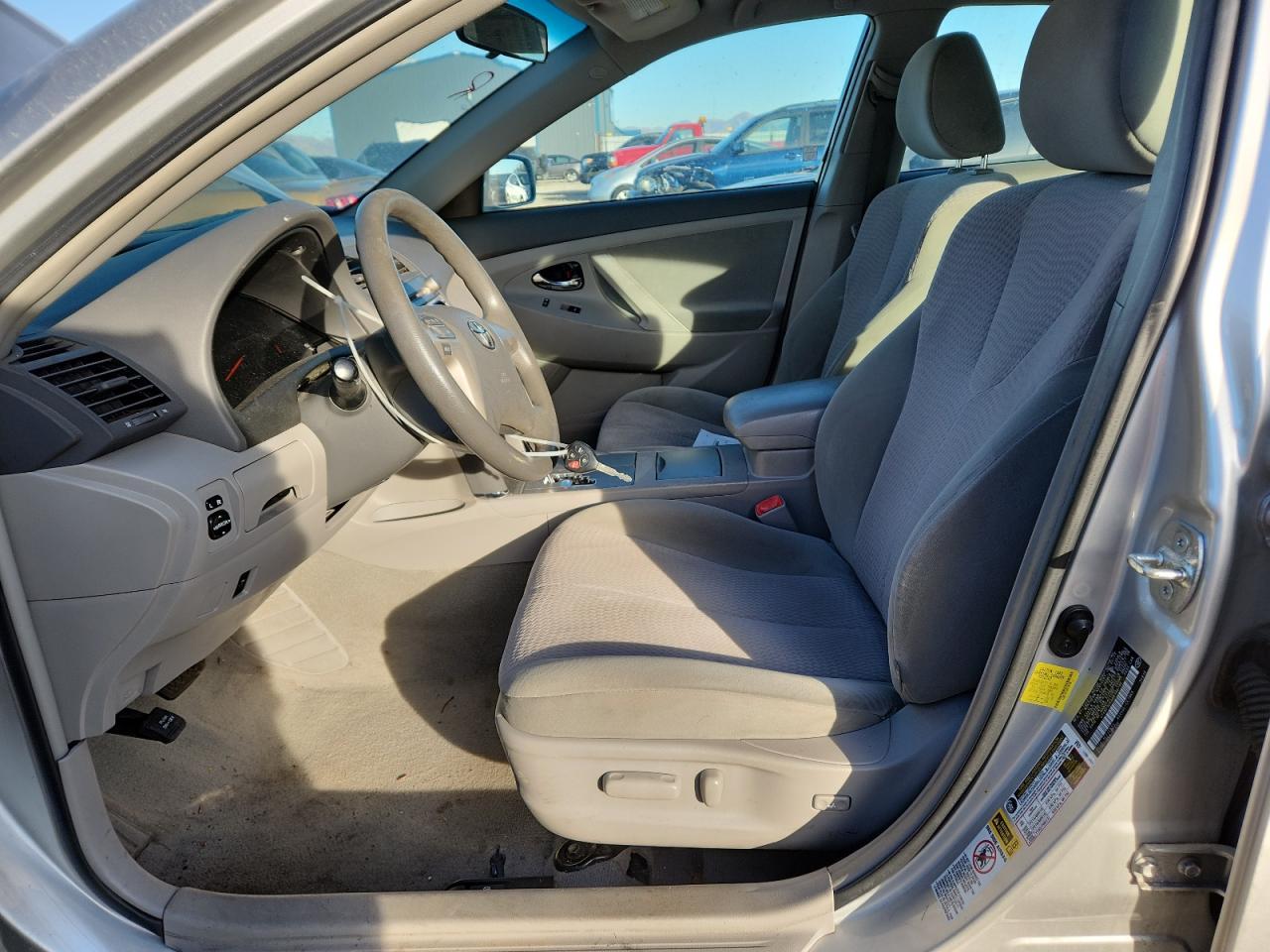 2011 TOYOTA CAMRY