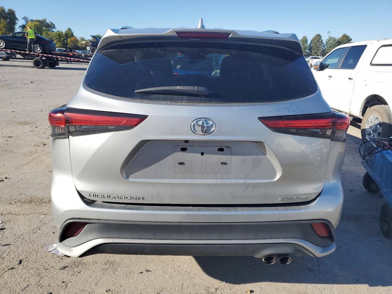 2021 TOYOTA HIGHLANDER