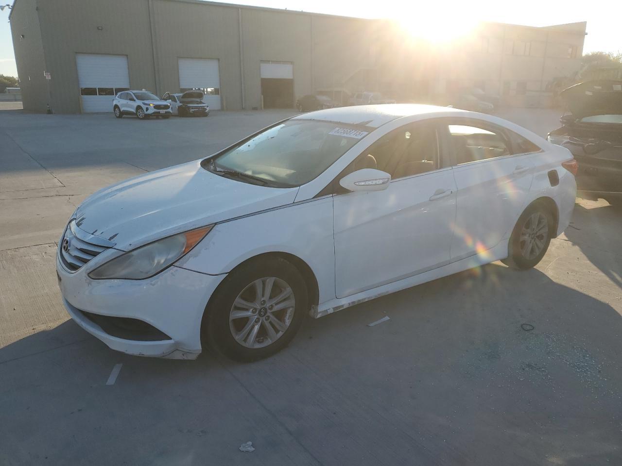 2014 HYUNDAI SONATA