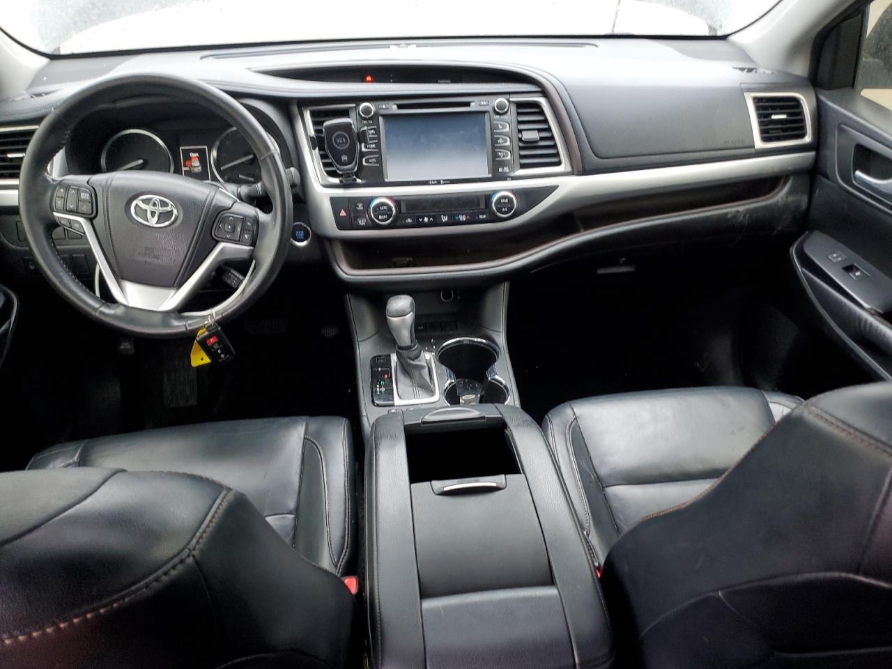 2015 TOYOTA HIGHLANDER