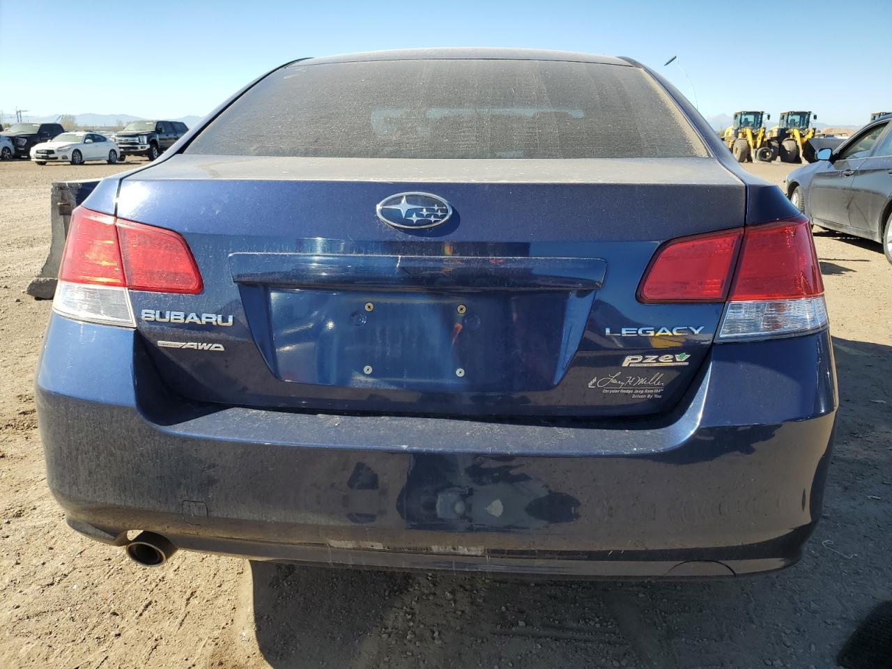 2011 SUBARU Legacy
