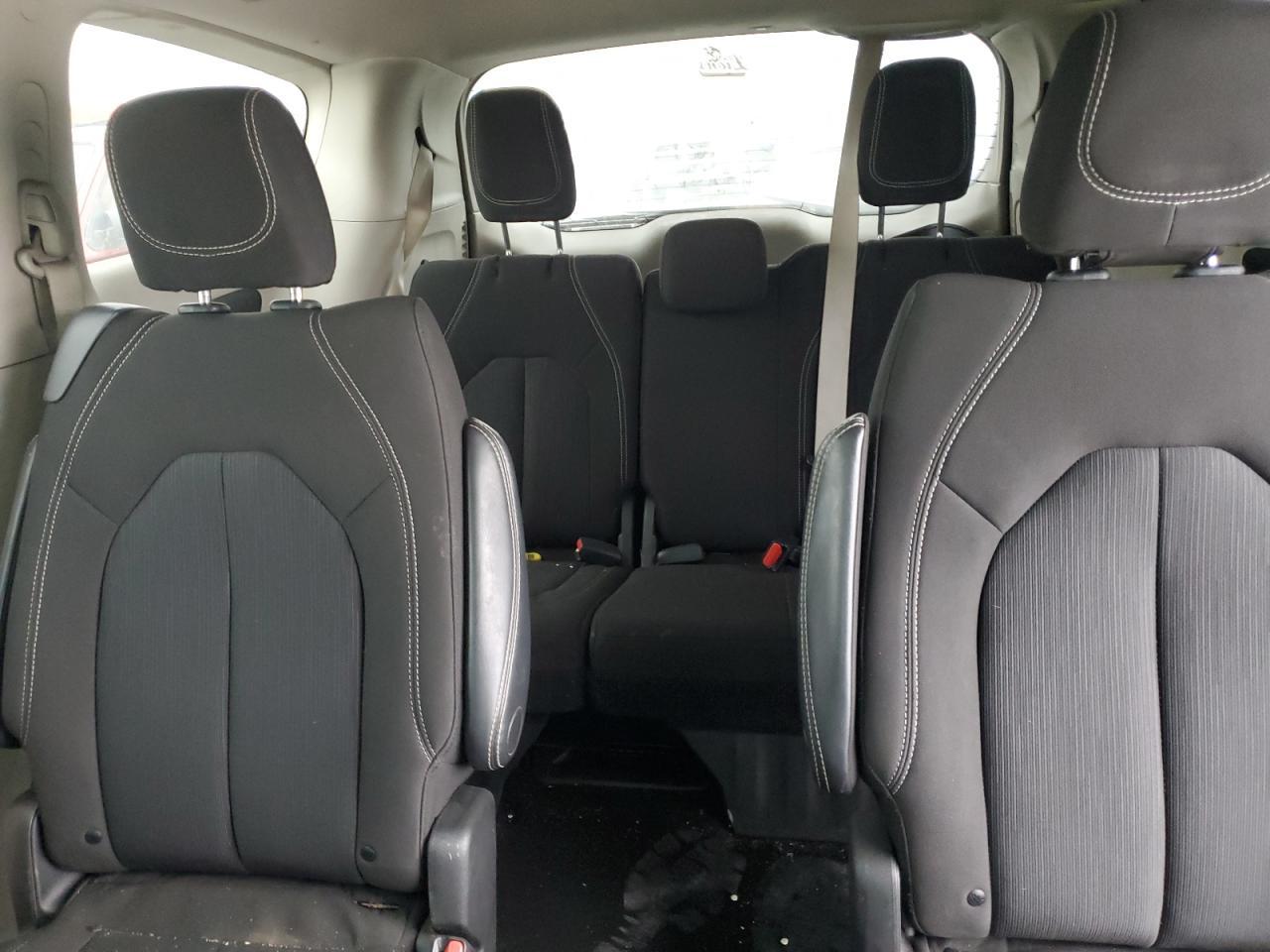 2023 CHRYSLER Voyager
