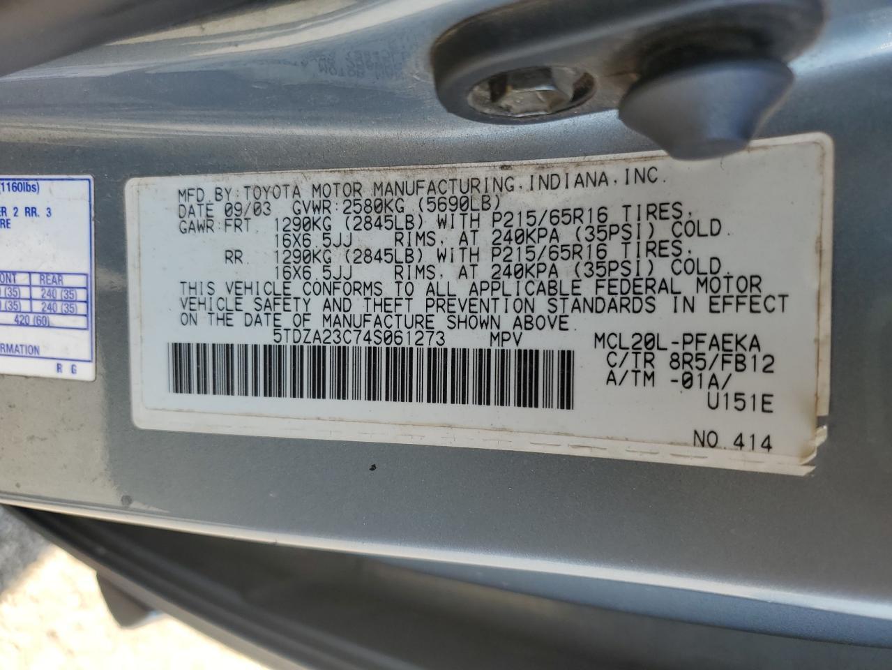 2004 TOYOTA SIENNA