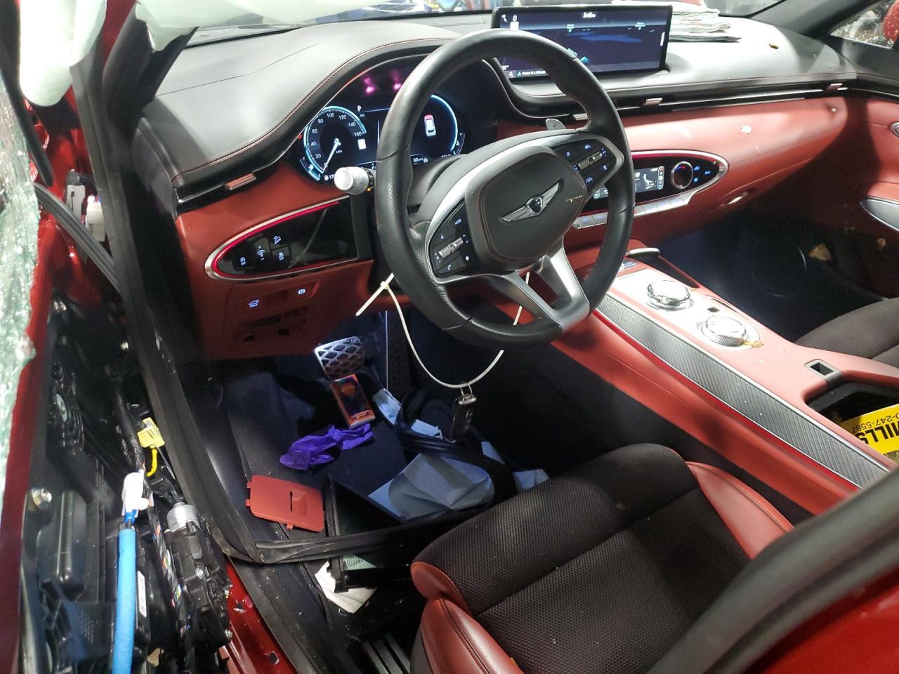 2023 GENESIS GV70