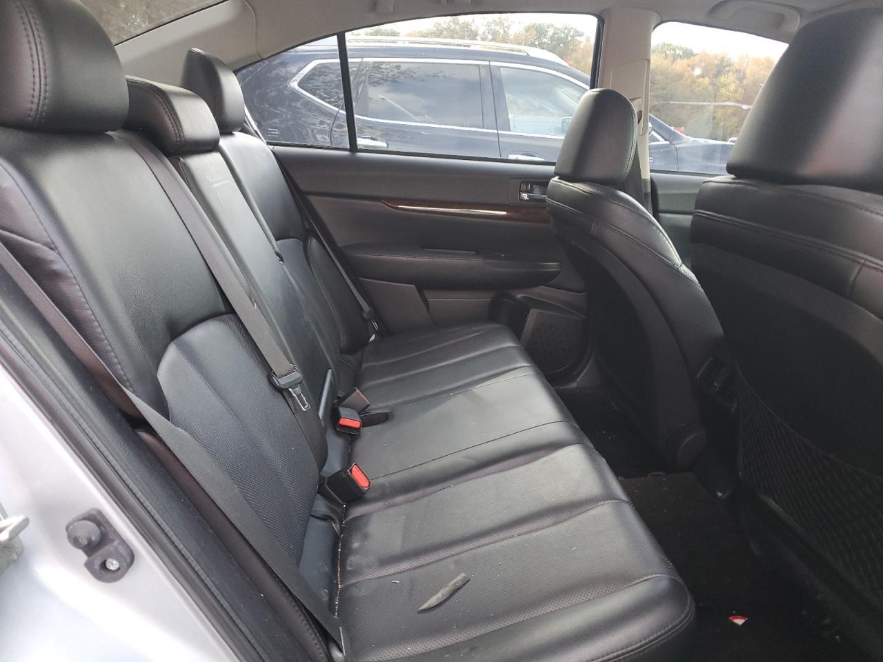 2013 SUBARU Legacy