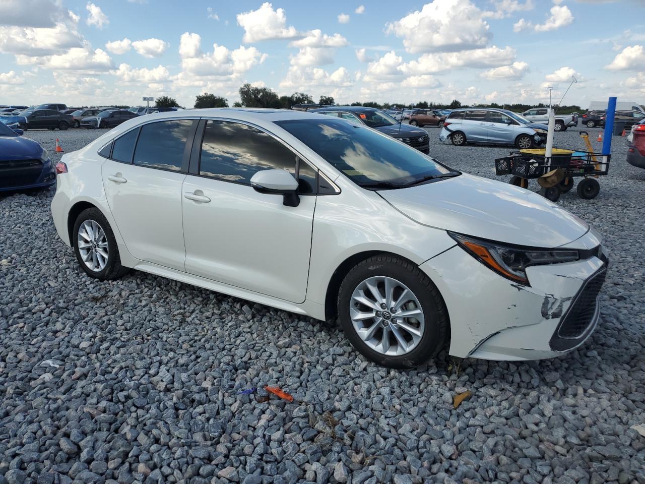 2021 TOYOTA COROLLA