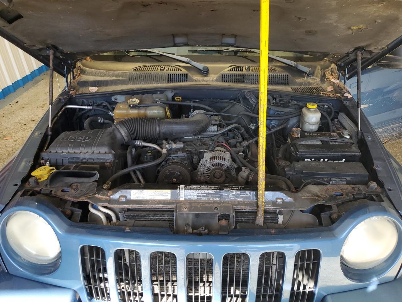 2004 JEEP Liberty