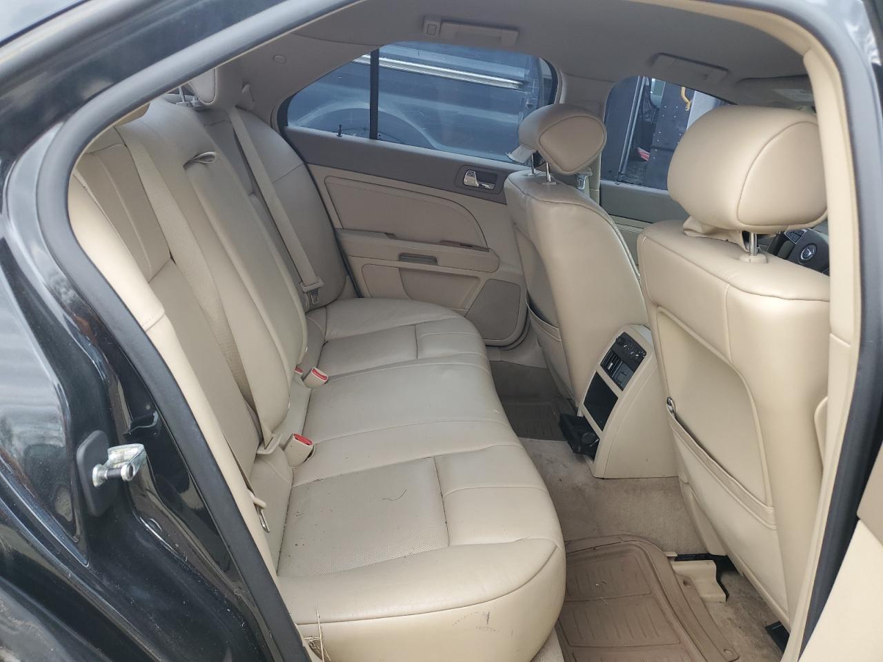2009 CADILLAC STS