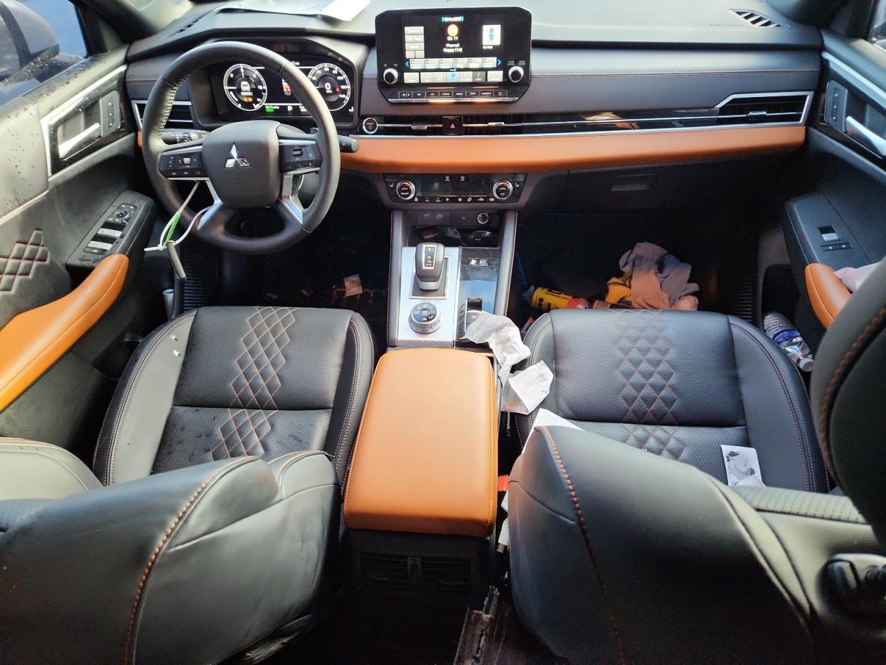 2025 MITSUBISHI outlander
