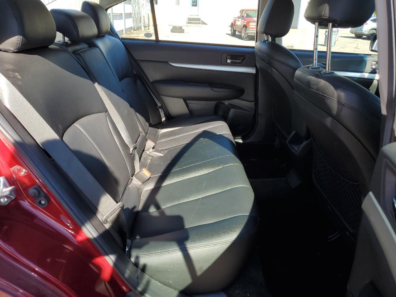2011 SUBARU Legacy